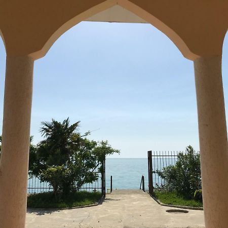 Davel Hotel Gagra Exterior photo