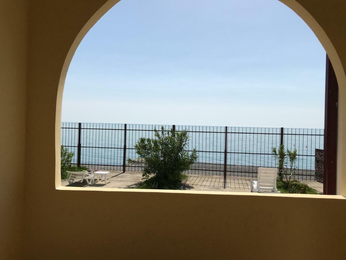 Davel Hotel Gagra Exterior photo