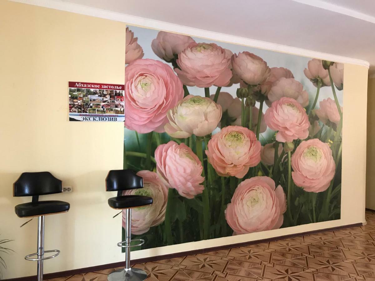 Davel Hotel Gagra Exterior photo